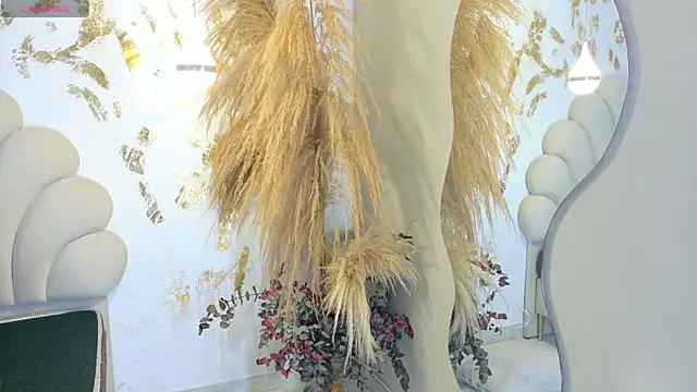 bonieklent online show from April 27, 4:09 am