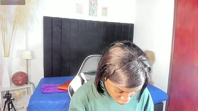 helena copper  online show from November 19, 4:23 am