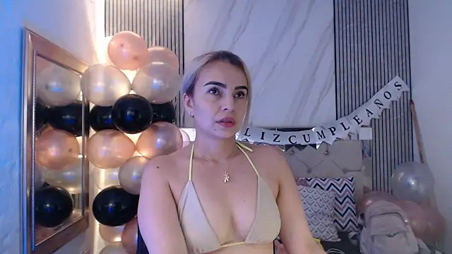 ashley  tylor online show from April 25, 7:44 pm