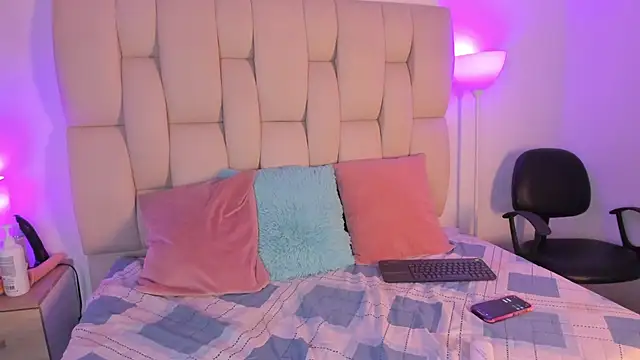 sarita lopez9306 online show from October 24, 1:07 pm