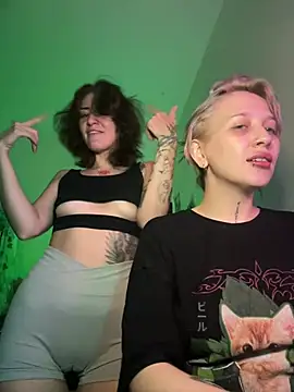 Dooubletroublee online show from July 28, 11:04 pm