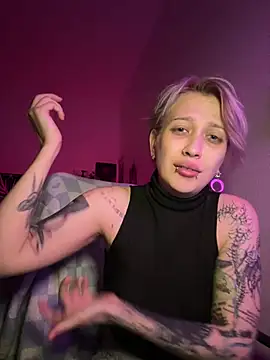 Dooubletroublee online show from August 3, 12:03 am