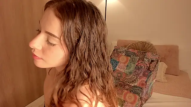 Lady lacey05 online show from January 10, 12:37 am