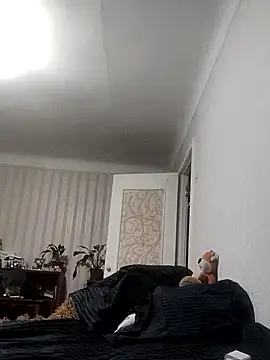 emeli moon online show from January 19, 3:41 pm