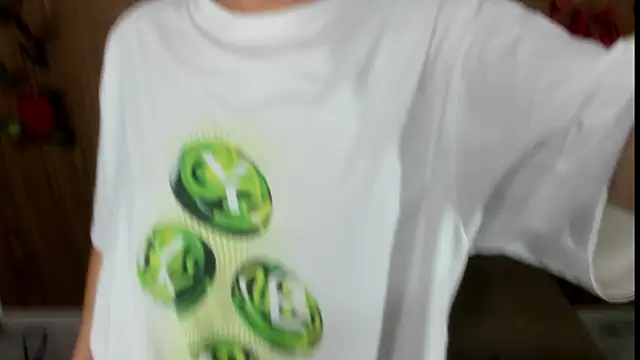 jenelotizz06 online show from December 3, 4:42 pm