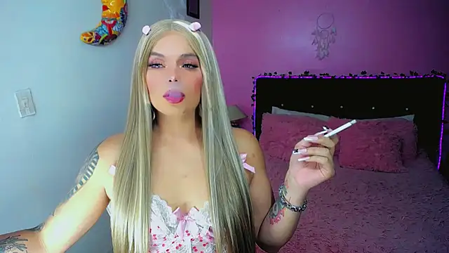 SweetKim21 online show from March 27, 10:38 am