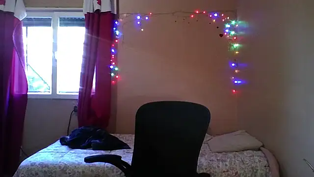 imsohornydacom online show from April 23, 4:31 pm