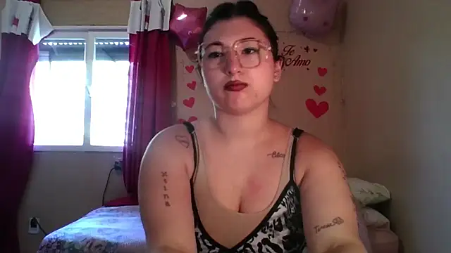 imsohornydacom online show from March 5, 6:48 pm