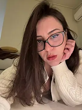 Its Jade online show from March 27, 2:18 pm