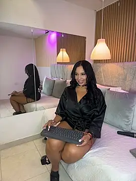 Dakota diaz  online show from July 26, 7:43 pm