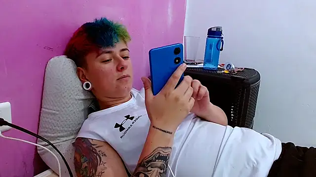 tomboyblue online show from September 30, 8:57 pm