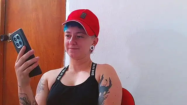 tomboyblue online show from July 3, 7:42 pm