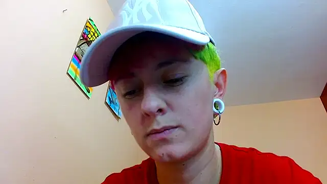 tomboyblue online show from July 21, 9:48 pm