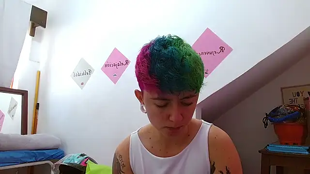 tomboyblue online show from October 25, 5:53 pm