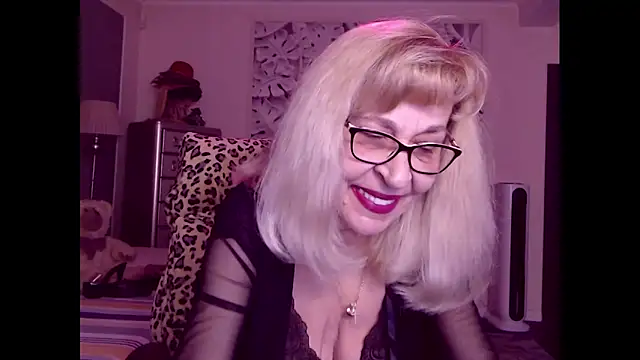 HornyMilf 555 online show from January 19, 12:23 pm