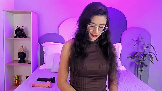 SophieGomez22 online show from January 14, 11:26 am