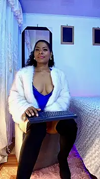 Snapshot of PaoL22 chatting on October 5, 5:12 am PaoL22 online show from October 5, 5:12 am