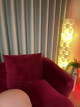 Eva Gonzalez online show from April 27, 11:02 pm