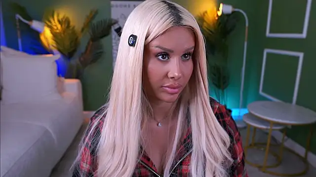 EvaZane online show from April 21, 10:55 am