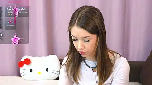 ellie kramer online show from April 29, 8:14 pm