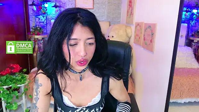 Snapshot of REDHOTTER_ chatting on September 24, 8:08 pm REDHOTTER online show from September 24, 8:08 pm