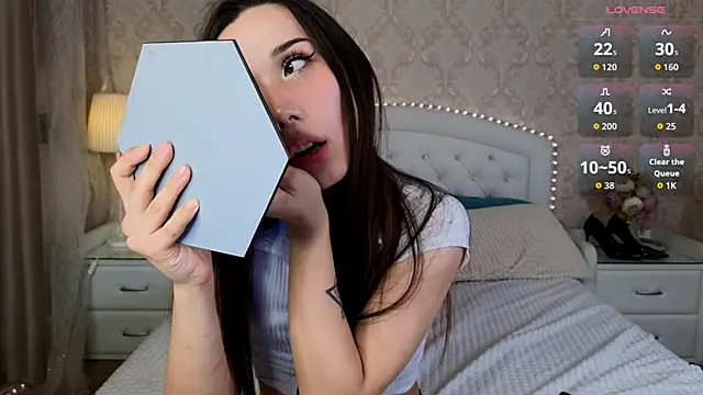 Kaia Sunshine Mia online show from November 1, 3:38 pm