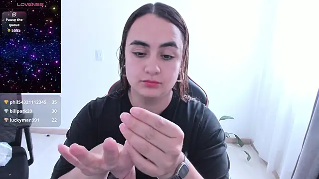 maryluna95 online show from April 23, 6:32 pm