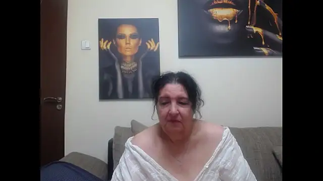 maturekorine online show from May 3, 8:23 pm