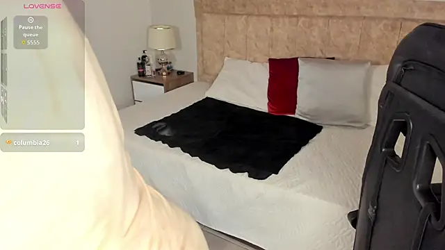 summer night  online show from December 18, 12:43 pm