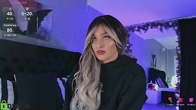 MashaReed  online show from April 27, 7:33 pm