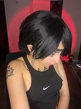 Snapshot of _Gothiccbitch_ chatting on September 16, 5:15 am Gothiccbitch online show from September 16, 5:15 am