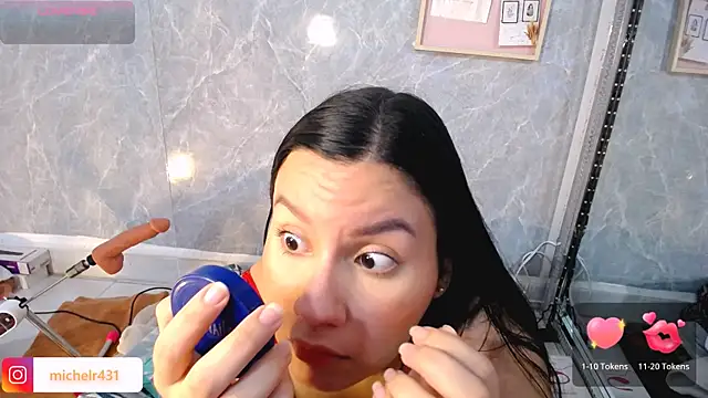 Mia  reys online show from March 7, 1:51 pm