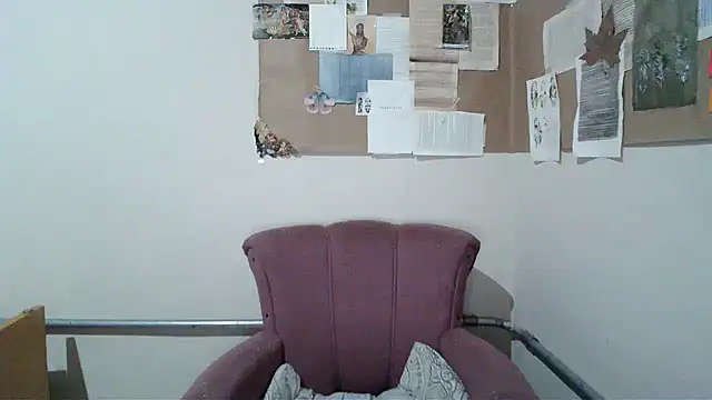 bbyedarling online show from February 15, 1:52 am