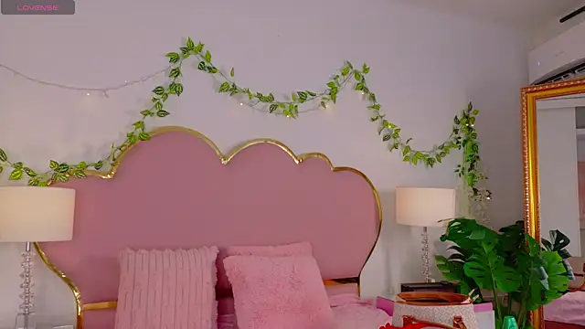 EmmaCrush online show from November 26, 9:27 pm