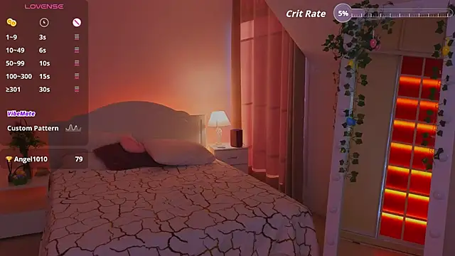 Hayle Hill online show from March 31, 1:05 am