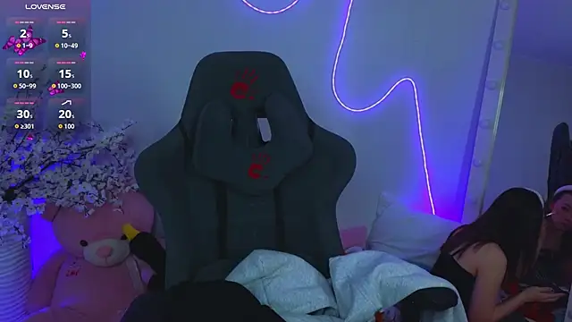 Hayle Hill online show from March 3, 12:16 am