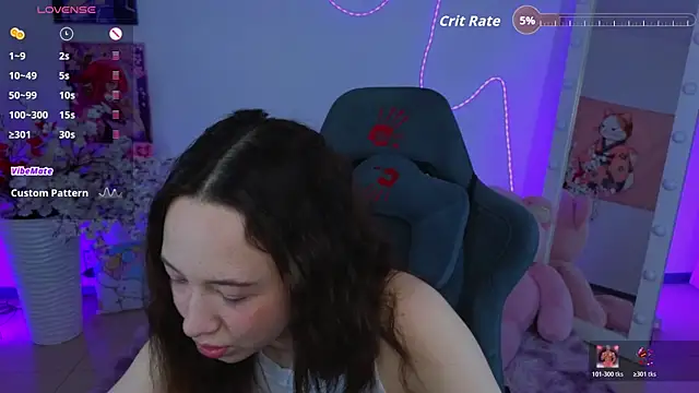 Hayle Hill online show from April 22, 5:04 am