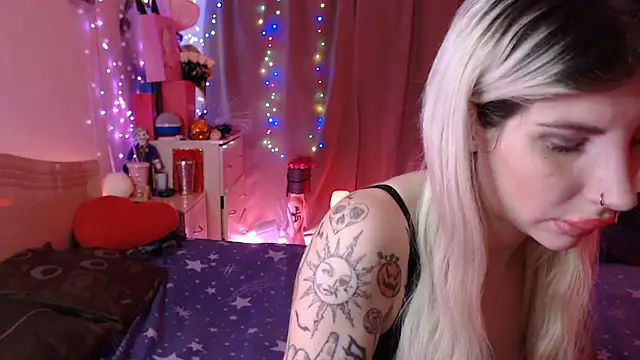 Snapshot of BLACKPeonyy chatting on September 25, 4:06 pm BLACKPeonyy online show from September 25, 4:06 pm