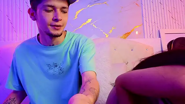 kendalltaylorr online show from March 10, 3:21 am