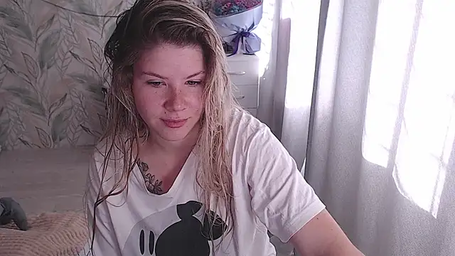 Snapshot of MelissaXKinky chatting on September 26, 6:33 am MelissaXKinky online show from September 26, 6:33 am
