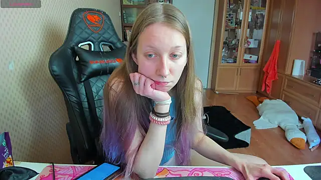 cutieMila online show from April 30, 12:10 pm