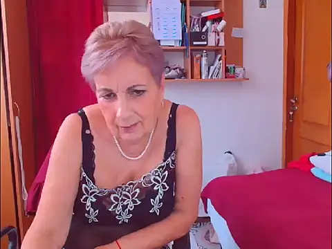 Snapshot of Victoria5643 chatting on October 26, 12:44 pm Victoria5643 online show from October 26, 12:44 pm