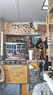 whitetrashdirtyslut online show from June 14, 8:53 pm