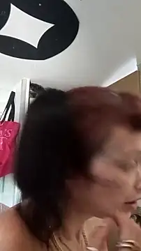 whitetrashdirtyslut online show from April 27, 5:43 pm