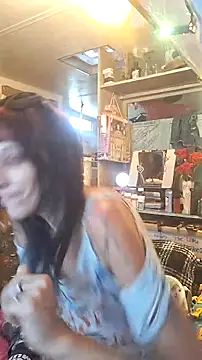 whitetrashdirtyslut online show from June 26, 2:51 pm