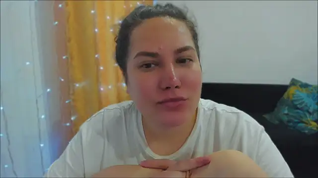 Snapshot of _madalexa_ chatting on October 3, 1:49 pm  madalexa  online show from October 3, 1:49 pm