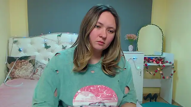 SallyVerda online show from April 21, 3:02 am