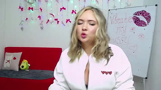 SallyVerda online show from April 26, 5:54 pm