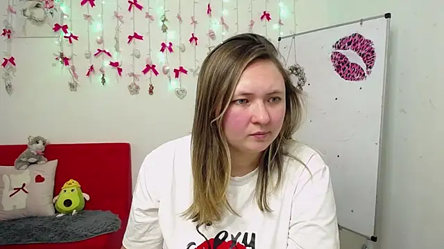 SallyVerda online show from April 5, 6:07 pm