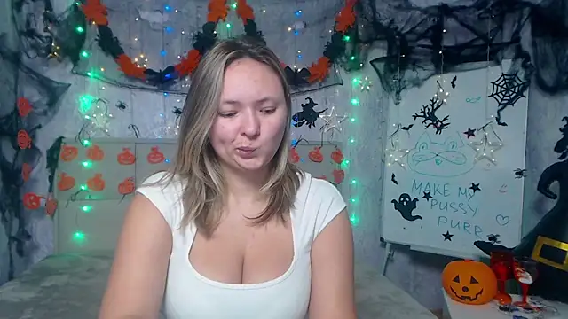 SallyVerda online show from November 2, 6:55 pm